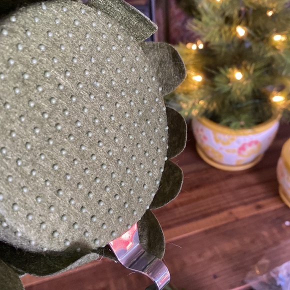 Pottery Barn Lids Decorative and Delightful Felted Faux Tree Stocking Holder🌲 - Picture 11 of 15
